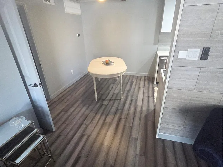 2250 Bering Dr — Photo 21