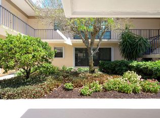 18 SE Turtle Creek Dr #B, Tequesta, FL 33469