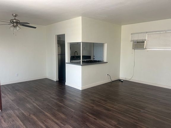 3rd image of 1910 Robinson Ave APT 8