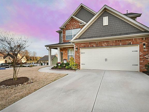 3rd image of 605 Troutdale Ln