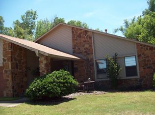 2108 N 28th St, Broken Arrow, OK 74014