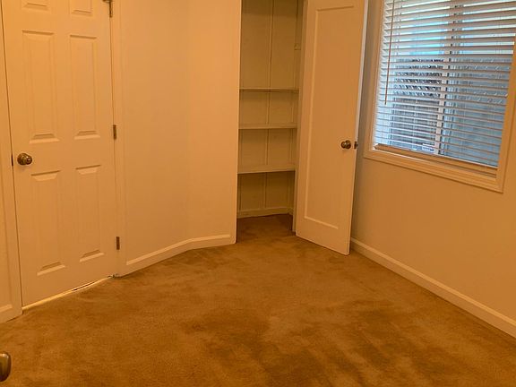 4th image of 1326 Addison St