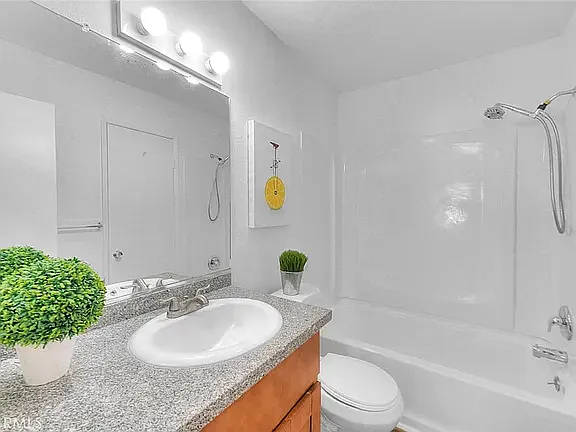 2300 S Hacienda Blvd — Photo 4