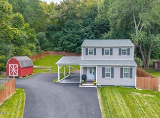 84 Plank Rd, Poestenkill, NY 12140