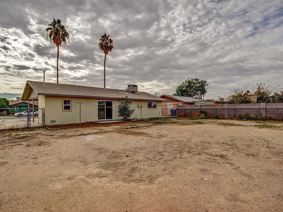 2nd image of 696 E Carla Vista Dr
