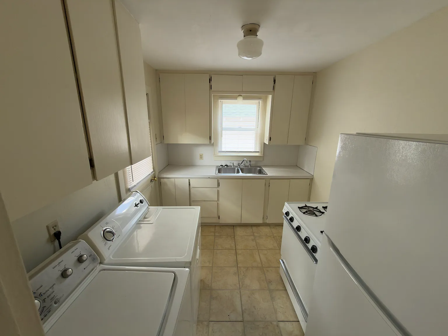 2 bed, 848 sqft, $1,000 — Photo 4