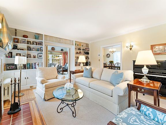 5th image of 18 Tunstall Road