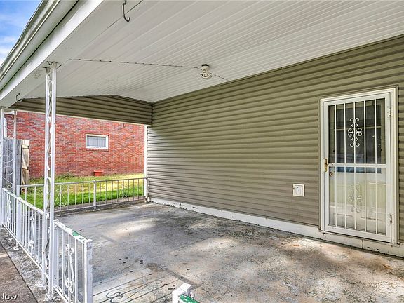 5th image of 840 S Hazelwood Ave