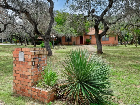 122 MOSS DR, Castle Hills, TX 78213