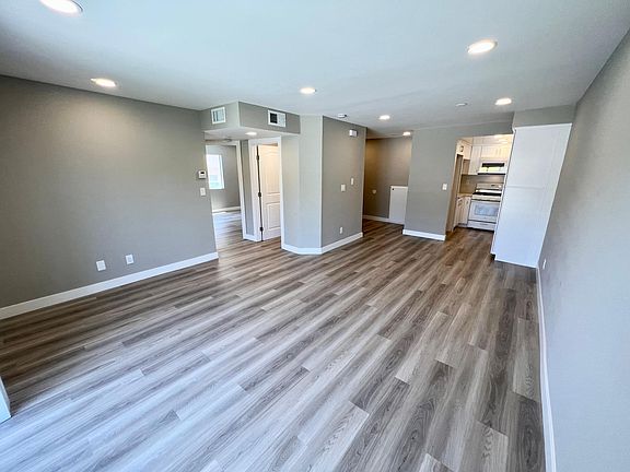4th image of 3016 Honolulu Ave APT 1