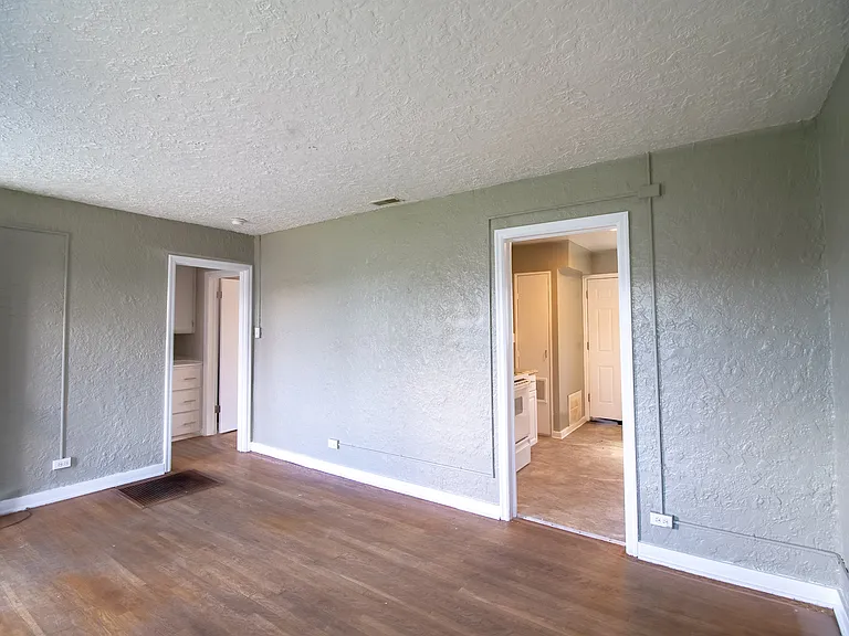 3715-3735 Pierce St — Photo 7
