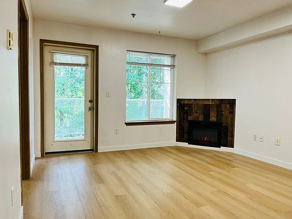 3rd image of 4370-4380 Tull Rd #308