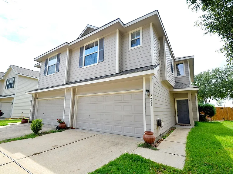 5606 Claybeck Ln — Photo 1