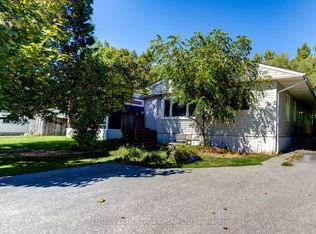 42 Shamrock Cres, Essa, ON L3W0A5