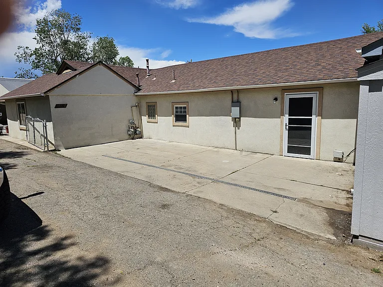925 S Yates St #1 — Photo 1
