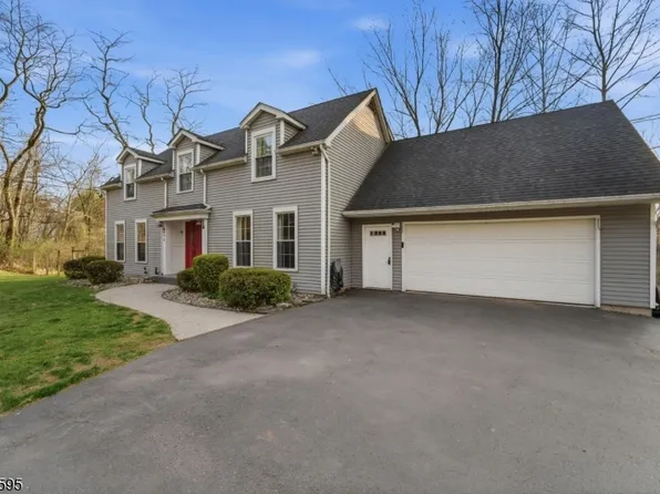 675 Uniontown Rd, Lopatcong Twp., NJ 08865