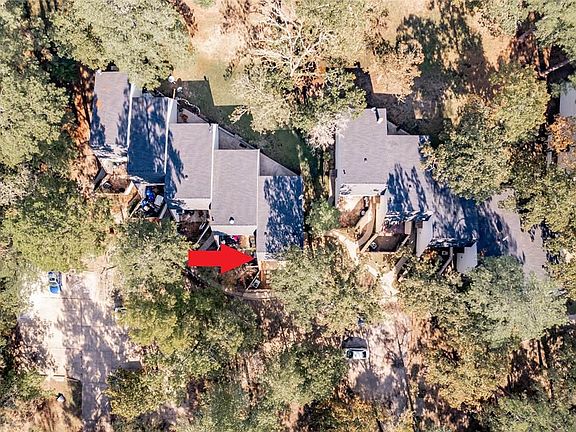 2nd image of 24468 Country Club Dr