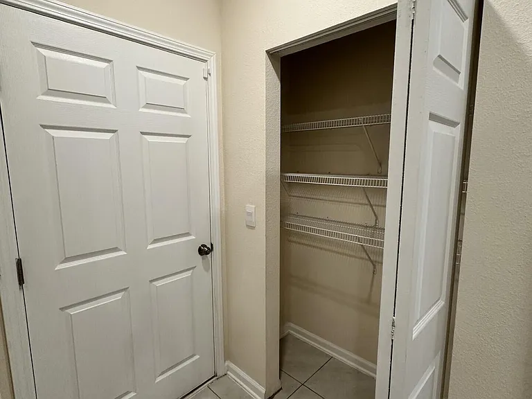 947 Observatory Pkwy — Photo 5