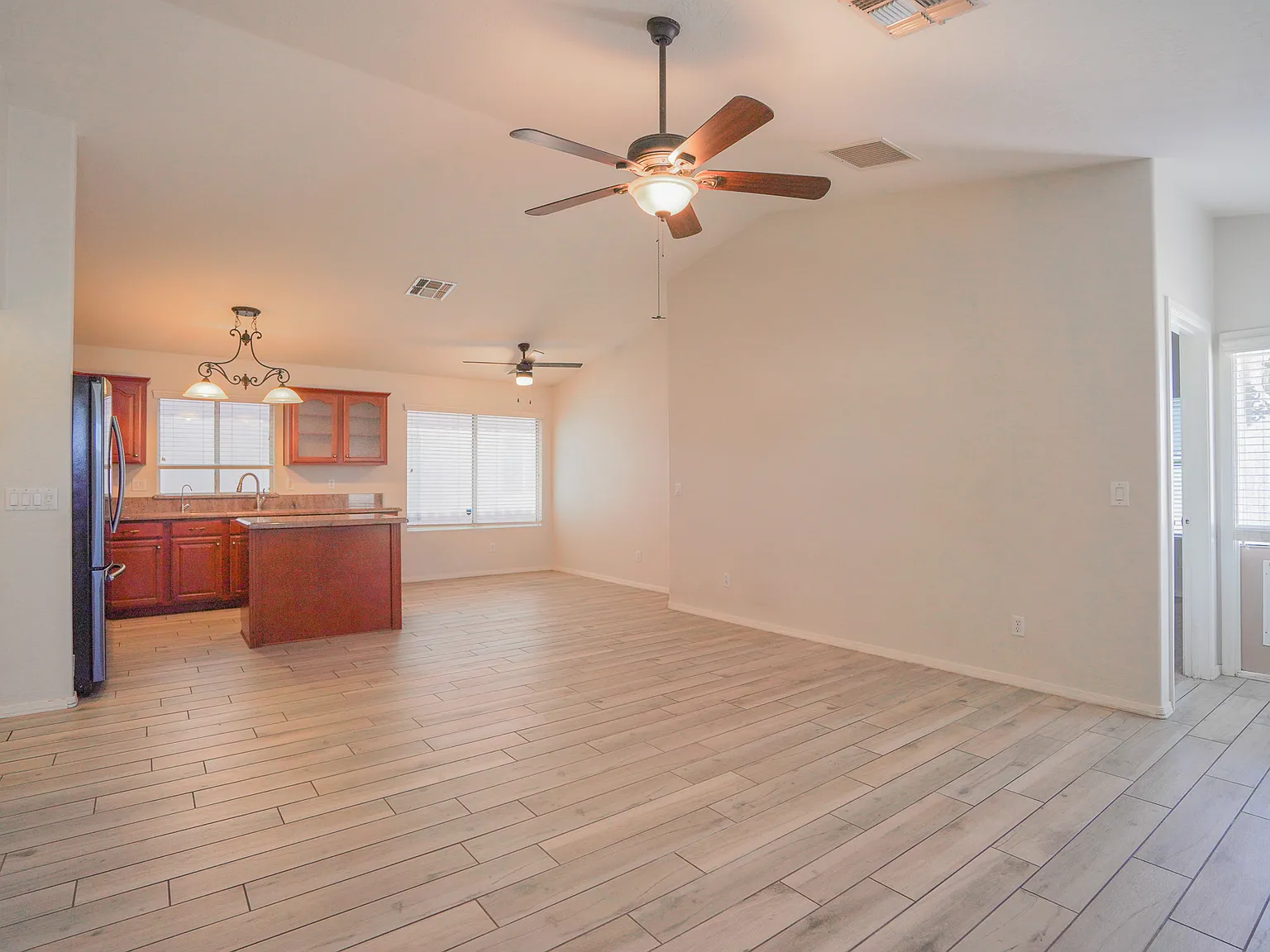 15614 N 34th Street, Phoenix Az — Photo 3