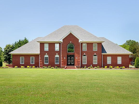 3rd image of 115 White Oak Ln