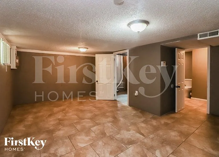 9137 E 90th Ter — Photo 13