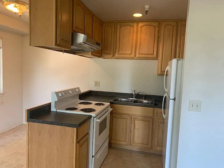 800 Parcel St — Photo 3
