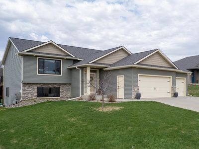 232 Keystone Dr NE, Pine Island, MN, 55963