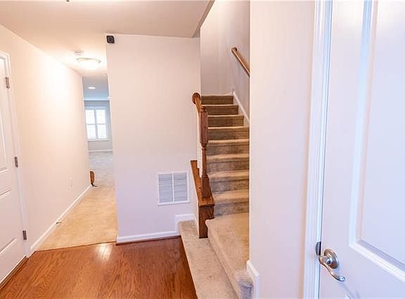 4th image of 2167 Cook Dr