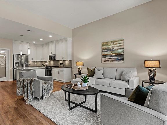4th image of 46110 Thomas Rd #85