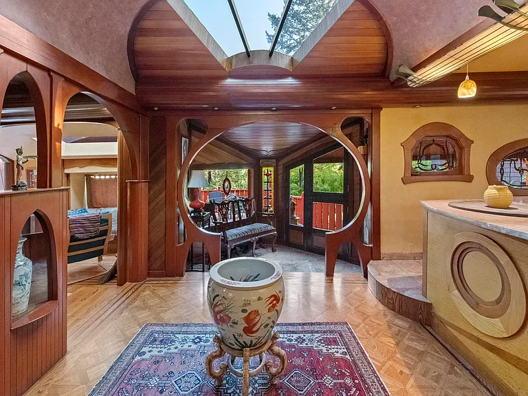 80 Murray Ave — Photo 9