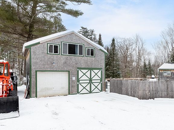 3rd image of 16 Richardson Road