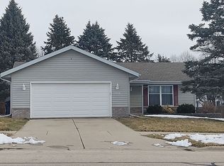 2838 Mineral Point Ave, Janesville, WI 53548