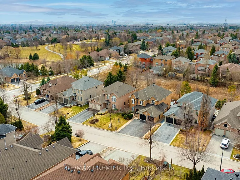 16 Saint Michele Pl #UPPER — Photo 39