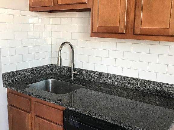 5th image of 2551 Indianola Ave APT 2