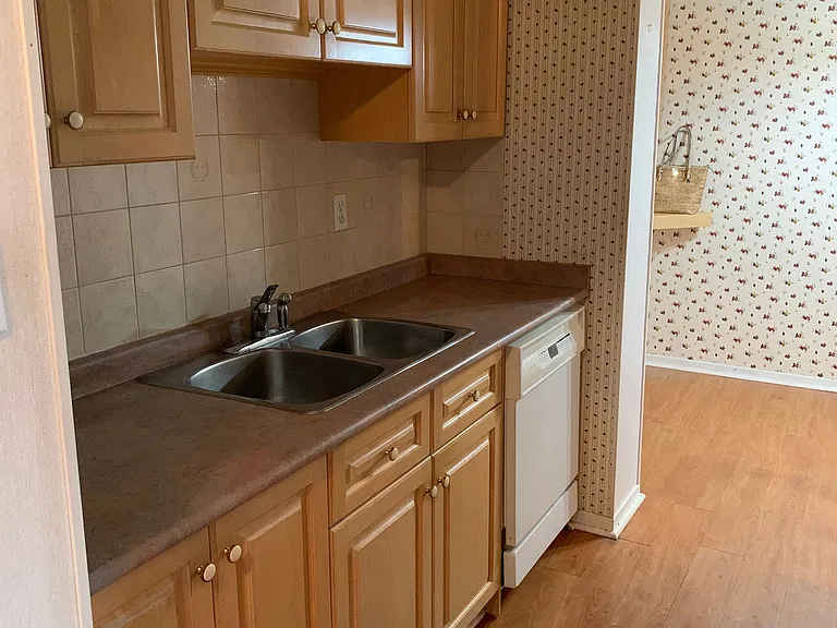 3100 Kirwin Ave #1601 — Photo 5
