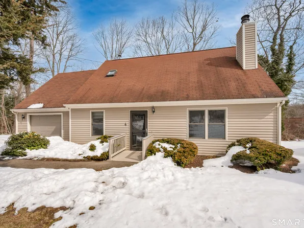 4 Copper Ridge Circle #4, Guilford, CT 06437