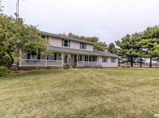 579 Cravens Rd, Springfield, IL 62712