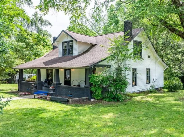 1444 Buxton Rd, Hamptonville, NC 27020