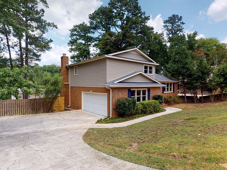 1st image of 4553 Glennwood Dr