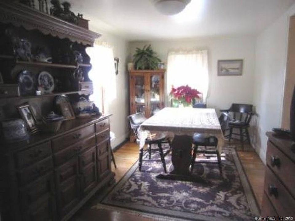 2nd image of 20 Elgin Ave