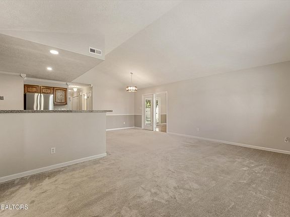 3rd image of 2008 Cochran Pl