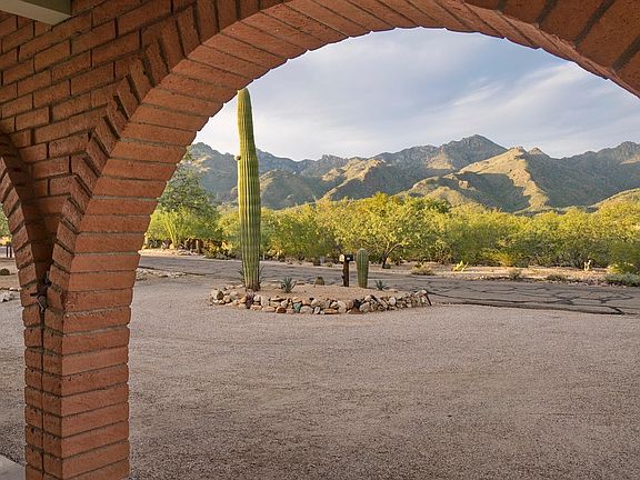 3rd image of 8064 E Maguey Dr