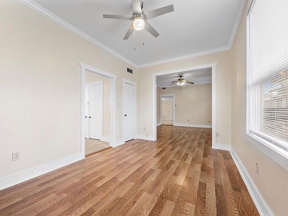 5th image of 3605 Avenue S