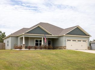 16 Cheyenne Trl, Fort Mitchell, AL 36856