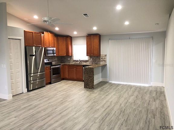 3rd image of 29 Rolling Sands Dr