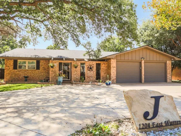 1204 E Warren St, Brownfield, TX 79316