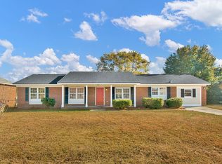 7882 Barfield Dr, Fayetteville, NC 28314