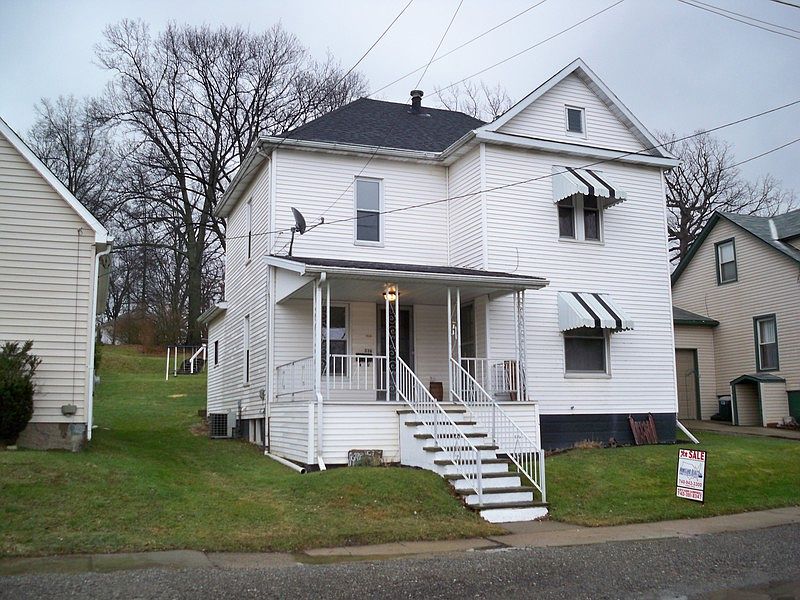 2nd image of 338 Saint Clair Ave