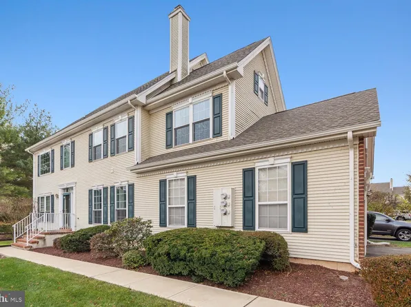410 Bollen Ct, Pennington, NJ 08534