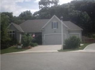 7402 Noland Rd, Shawnee, KS 66216